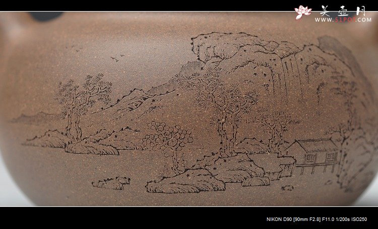 紫砂壶图片：国助和石装饰王翔风格 通景山水 玉成窑风格 全手归隐 - 美壶网