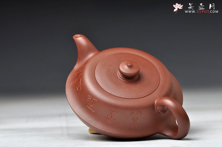 紫砂壶图片：线条流畅优美 造型新颖  清韵  - 美壶网