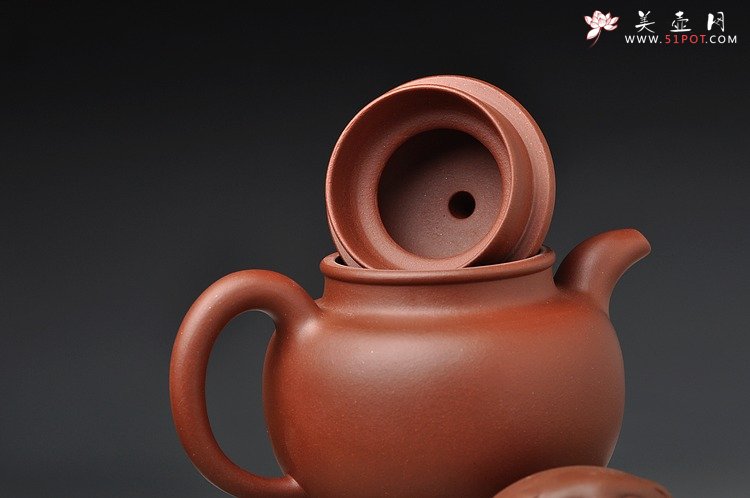 紫砂壶图片：老味十足 全手寿珍掇球 最新力作 俊雅有力道 - 美壶网
