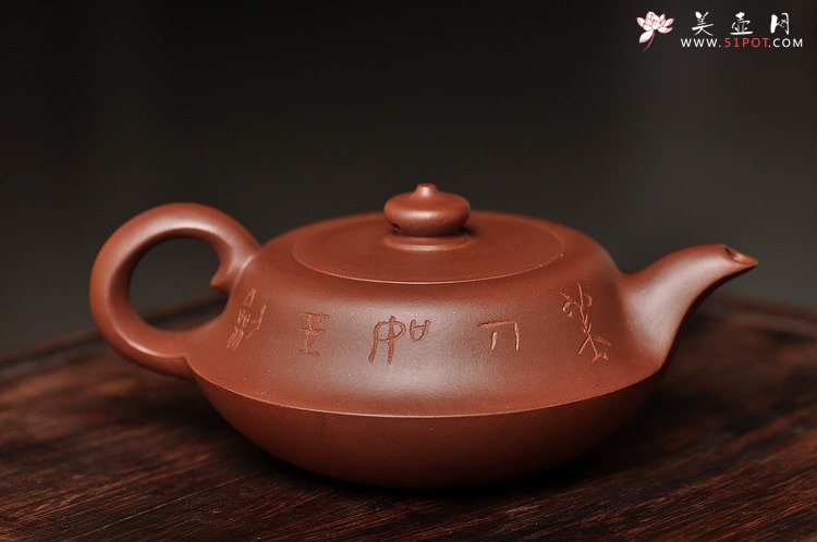 紫砂壶图片：线条流畅优美 造型新颖  清韵  - 美壶网