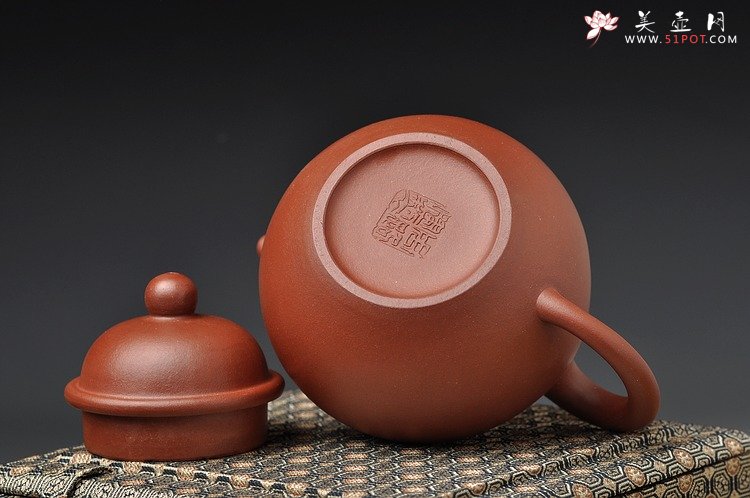 紫砂壶图片：老味十足 全手寿珍掇球 最新力作 俊雅有力道 - 美壶网