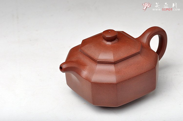 紫砂壶图片：浑厚沉稳 精工佳作  全手聚福八方  - 美壶网