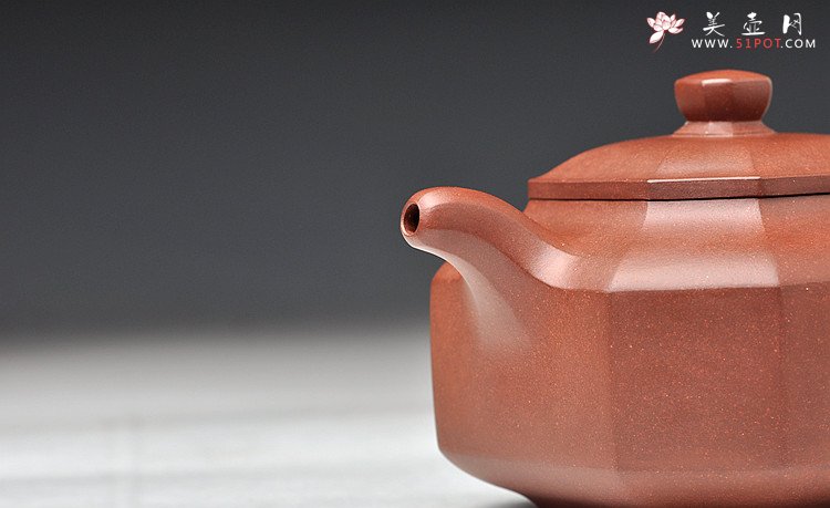 紫砂壶图片：浑厚沉稳 精工佳作  全手聚福八方  - 美壶网