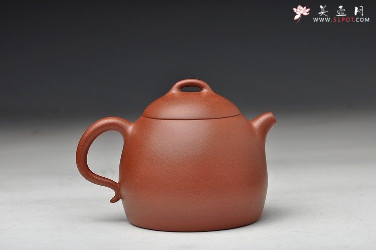 紫砂壶图片：清秀俊雅 陈进新品力作 全手秦权 - 美壶网