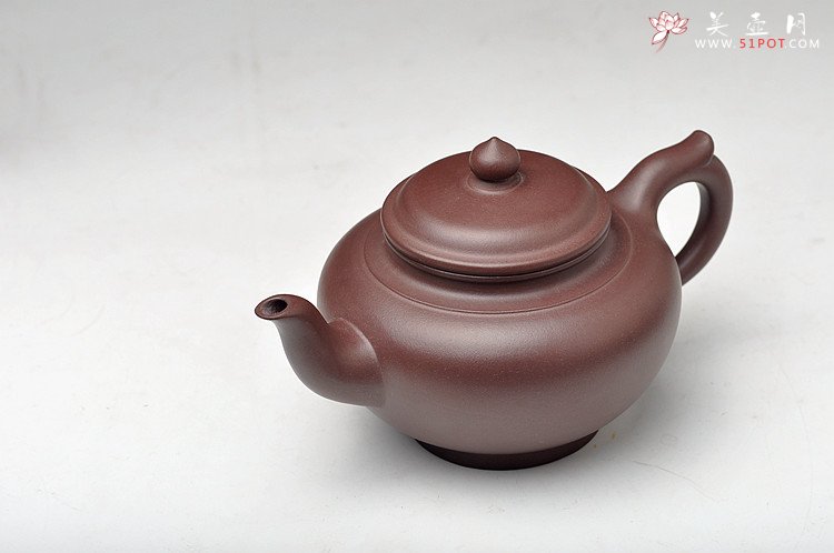 紫砂壶图片：紫茄泥 线条流畅 传统器形 全手笑樱 - 美壶网