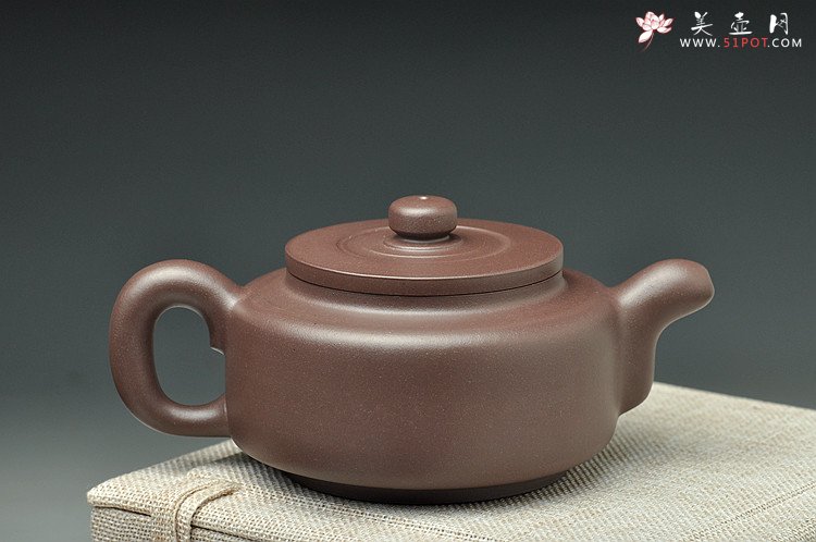 紫砂壶图片：端庄沉稳 内敛 陈进力作 精工紫茄泥   全手德韵 - 美壶网