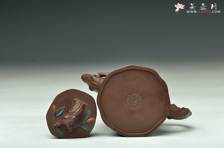 紫砂壶图片：精致灵巧 映山红 花货小品 - 美壶网