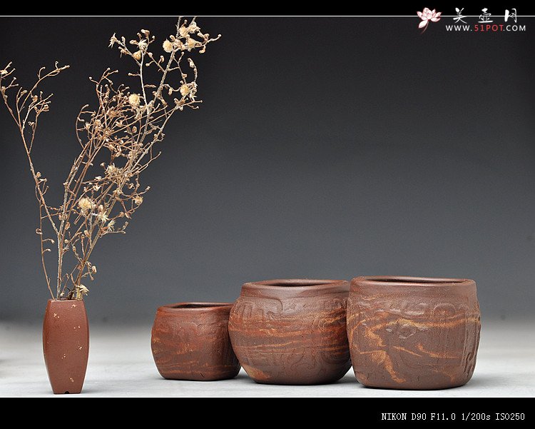 紫砂壶图片：美壶网专属定做 一家亲 古朴汉韵杯 全手工紫砂魅力 - 美壶网