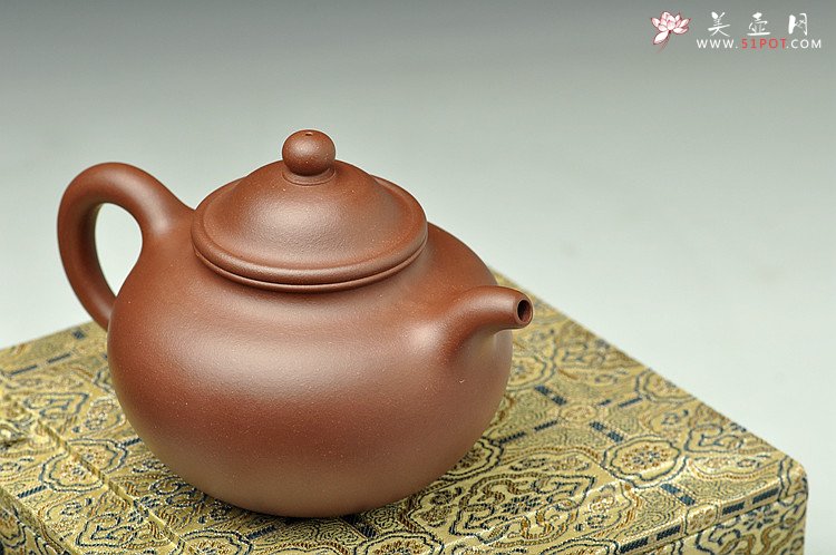 紫砂壶图片：李寒勇定样 台湾映雪山房定制亨掇 经典特拼紫泥 - 美壶网