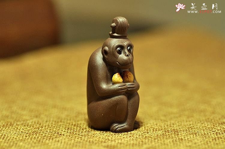 紫砂壶图片：神态逼真   精品茶宠 - 美壶网