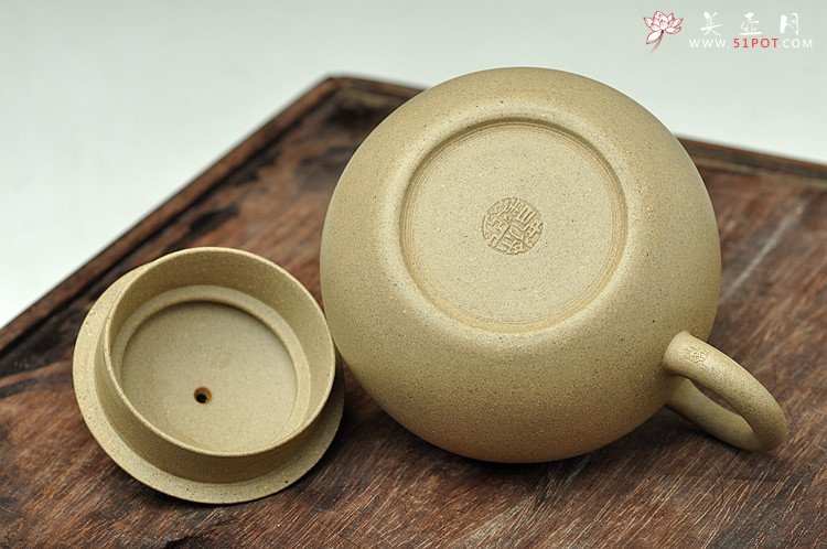 紫砂壶图片：徐亚春新作  全手段泥西施 整体周正耐品 仅此一件 - 美壶网