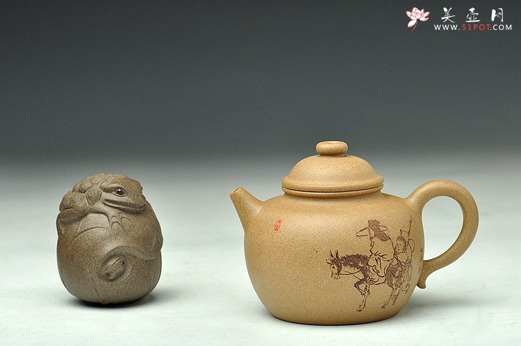 紫砂壶图片：摹古之作 古朴动人 全手大彬圆钮 老段泥 - 美壶网