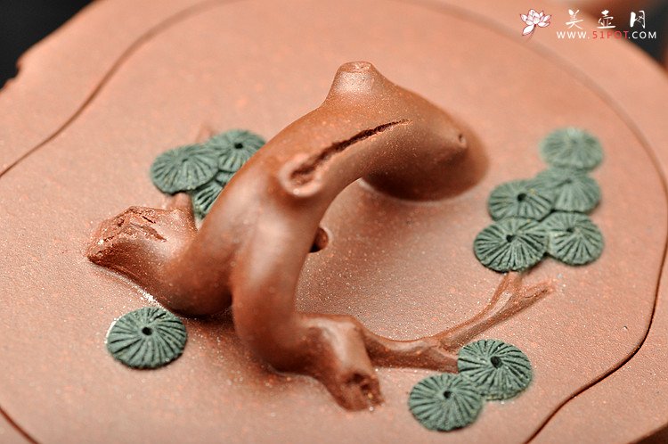 紫砂壶图片：三色演绎  全手三友祝福套壶 终极版 花货实力派 臻品之藏 - 美壶网