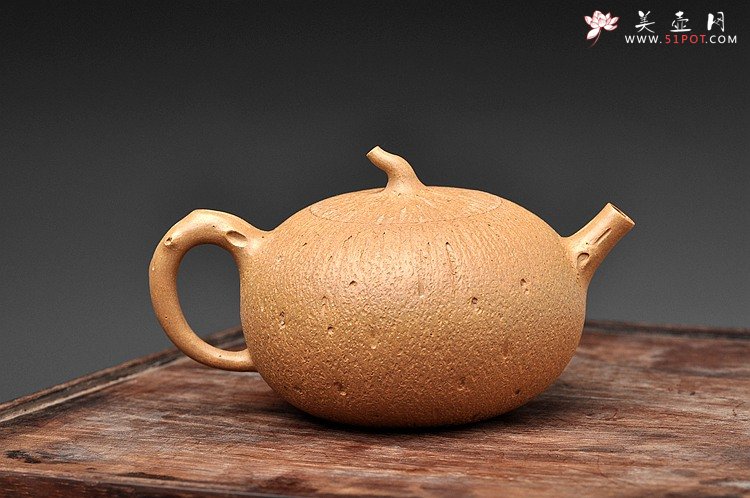 紫砂壶图片：蔡岩峰代表作 古拙中透灵气 全手工橘瓜 肌理丰润 - 美壶网
