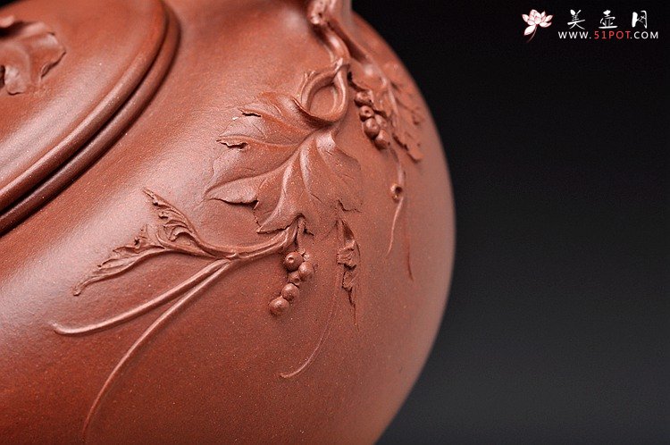 紫砂壶图片：花货奇才顾正芳 扛鼎之作 全手工丰裕提梁 飘逸大气 - 美壶网