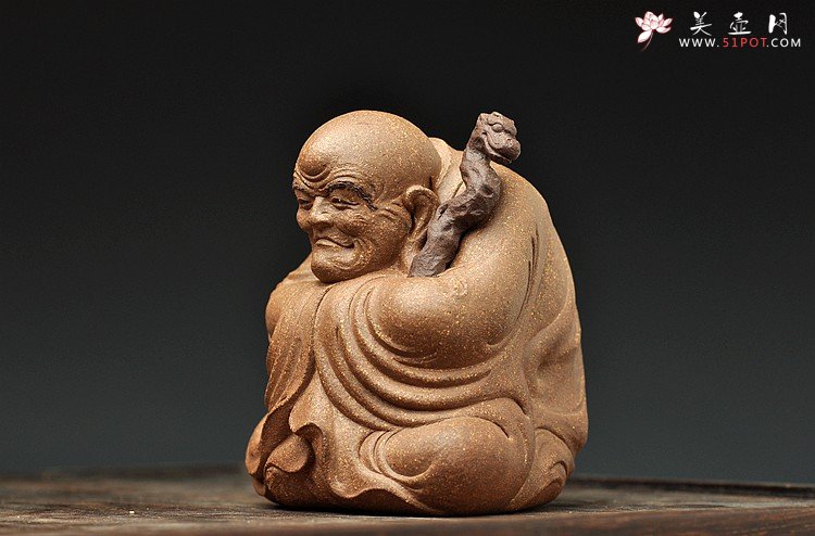 紫砂壶图片：全手雕塑 精品茶宠 龙杖罗汉 - 美壶网