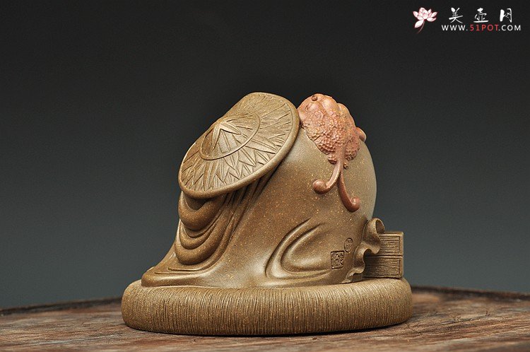 紫砂壶图片：古铜泥 凌爱军 达摩 获奖精品 衣纹和表情都惟妙惟肖 - 美壶网