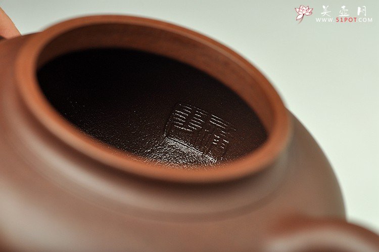 紫砂壶图片：飘然仙逸 清灵静美 全手笑樱 老紫泥 - 美壶网