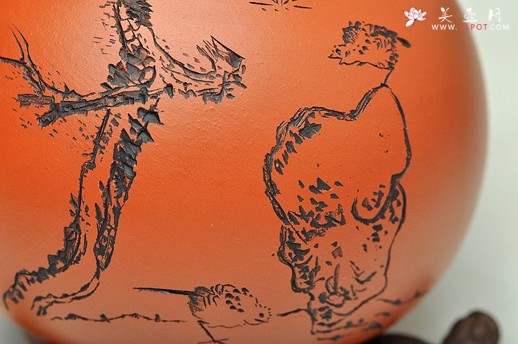 紫砂壶图片：朱牧青老师原矿小红泥花瓶一套  做工精细  刻绘生动 - 美壶网