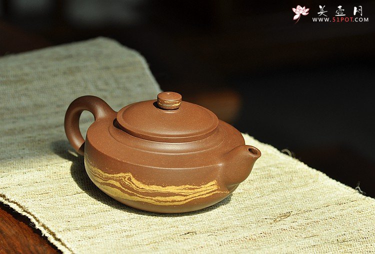 紫砂壶图片：通透绞泥  端庄周正  实用佳品  汉韵壶 - 美壶网