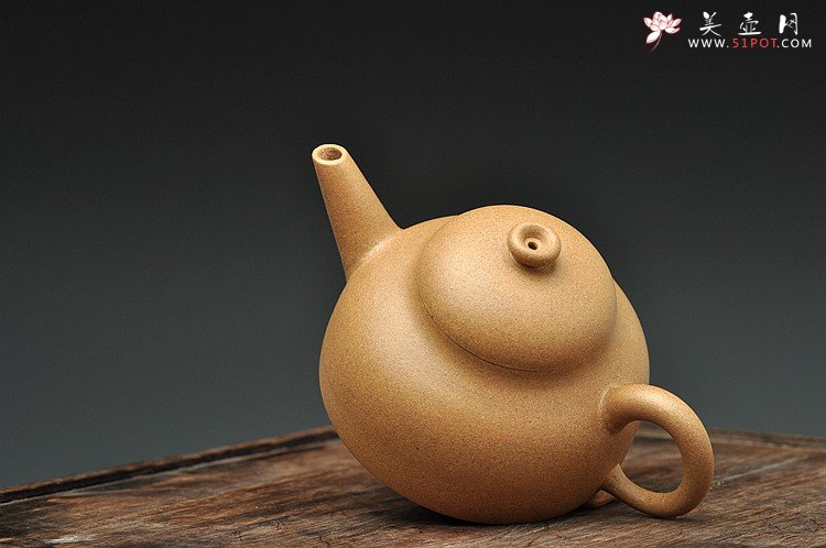 紫砂壶图片：美壶特惠 茶人最爱 实用巨轮系列之段泥小壶之一 - 美壶网