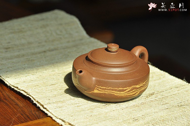 紫砂壶图片：通透绞泥  端庄周正  实用佳品  汉韵壶 - 美壶网