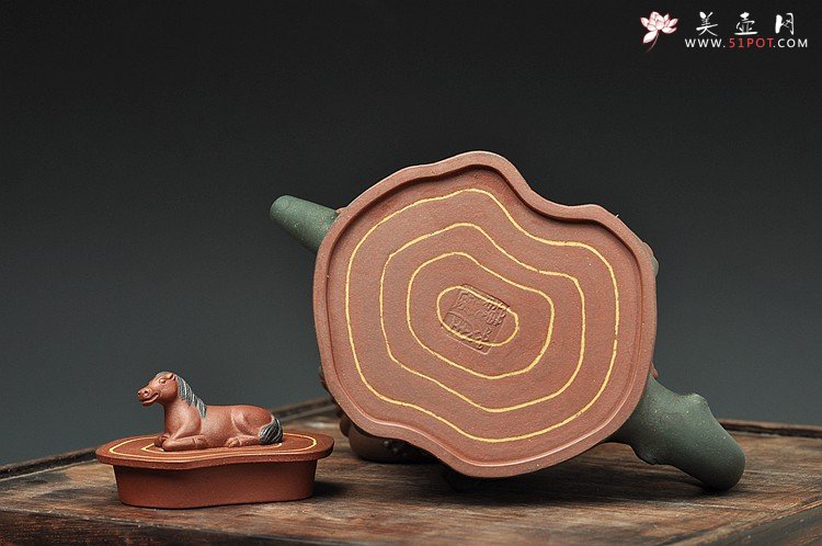 紫砂壶图片：恭贺新春 造型独特 构思巧妙  马上封侯 送礼自玩佳品~ - 美壶网