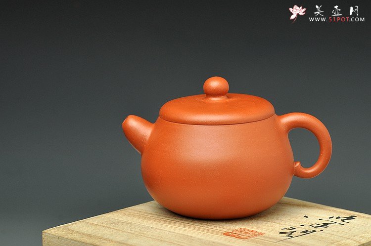 紫砂壶图片：潘小东最近全手作品 艺术和实用的结合 朱泥梵露珠  - 美壶网