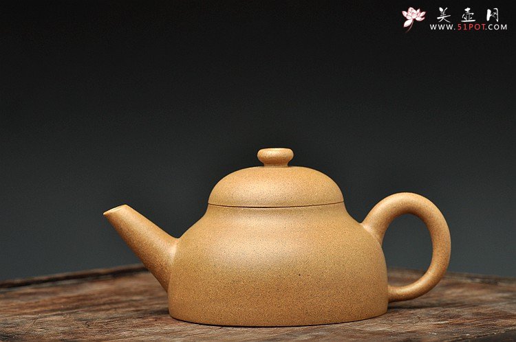 紫砂壶图片：美壶特惠 茶人最爱 实用巨轮系列之段泥小壶之一 - 美壶网