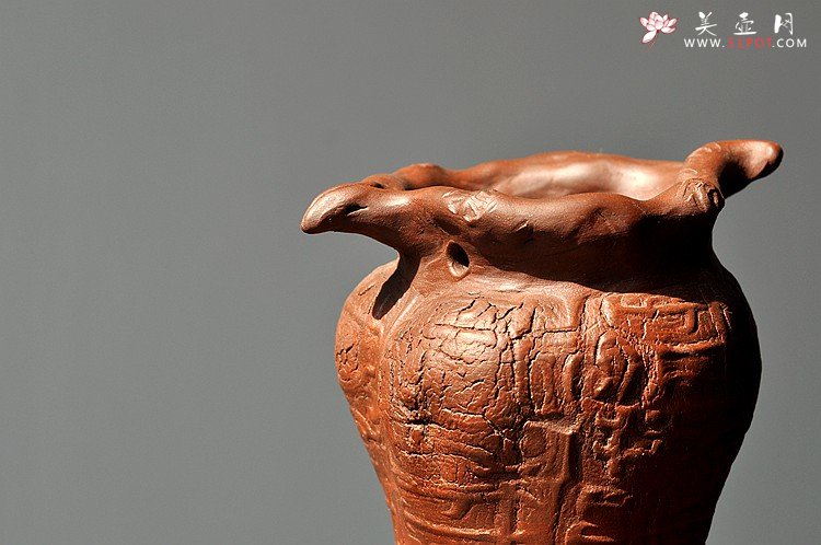 紫砂壶图片：美人君子共长生o(∩_∩)o  青铜风格之全手美人瓶  - 美壶网