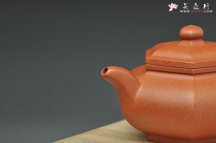 紫砂壶图片：线条清晰，块面挺快 全手藏六方  - 美壶网