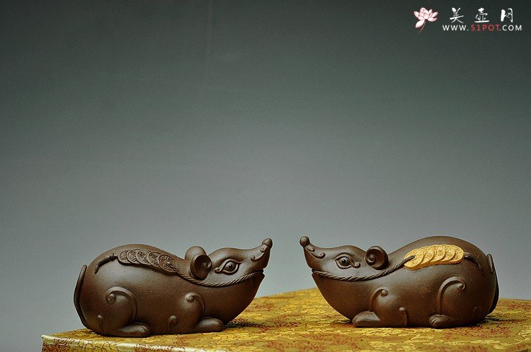 紫砂壶图片：一对金钱鼠 造型卡通可爱 - 美壶网