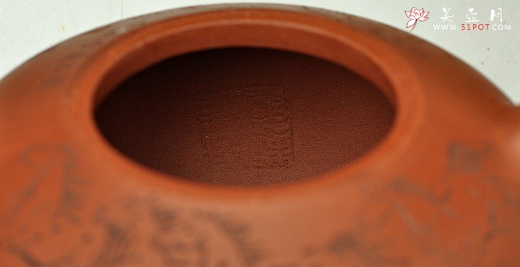 紫砂壶图片：壶型传统  端庄大方  全手曼生匏瓜壶 八骏图 - 美壶网