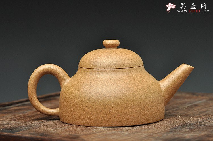 紫砂壶图片：美壶特惠 茶人最爱 实用巨轮系列之段泥小壶之一 - 美壶网