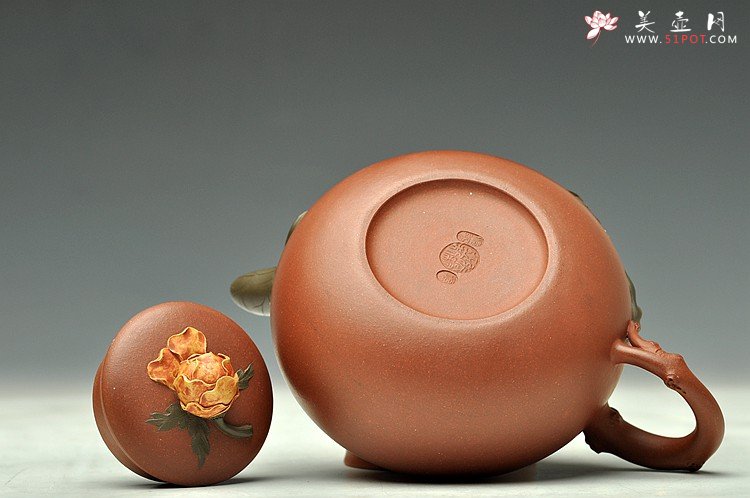 紫砂壶图片：国色天香~写生造型  牡丹 孙伟强张新亚合作原创作品 - 美壶网