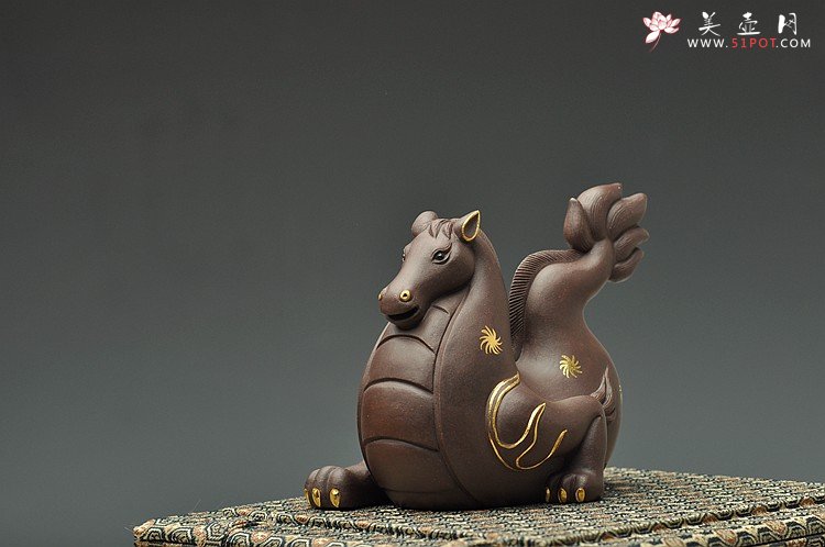 紫砂壶图片：龙马精神 做工精致 描真金 传神~ - 美壶网