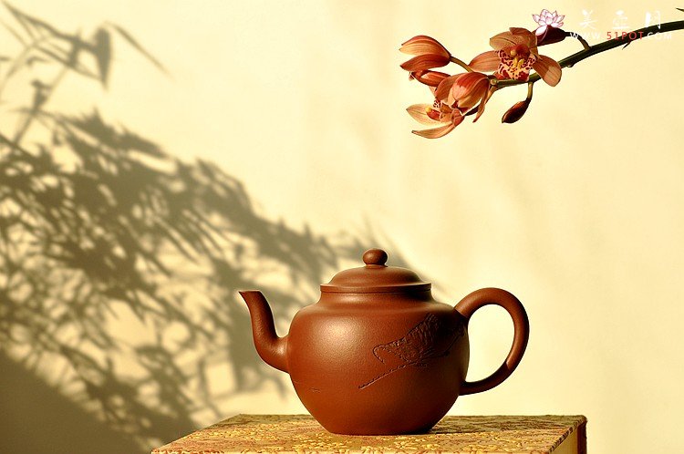 紫砂壶图片：周路健新品 形态到位 气韵不凡 陆逸舟装饰 全手恒圆 - 美壶网