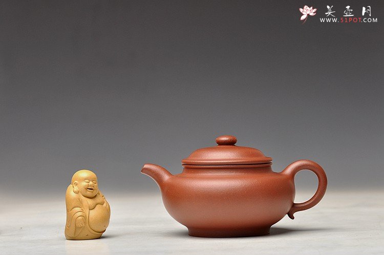 紫砂壶图片：徐家风格 舒展温润 扁而不僵  全手扁掇只 优质红清水 - 美壶网