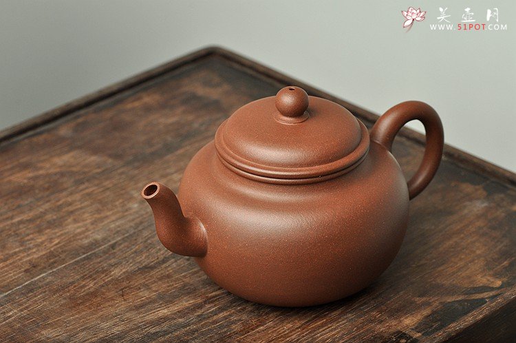 紫砂壶图片：徐亚春新作 圆润雅致 线条流畅 全手秀珠 - 美壶网