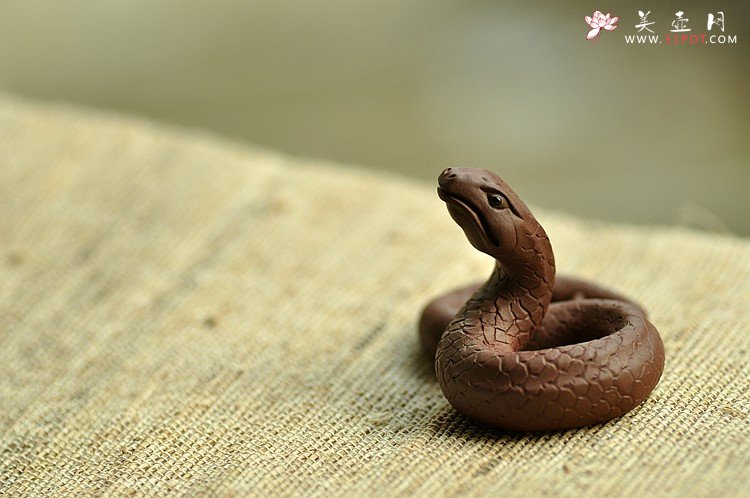 紫砂壶图片：精品拉毛版十二生肖 栩栩如生 做工精细 - 美壶网