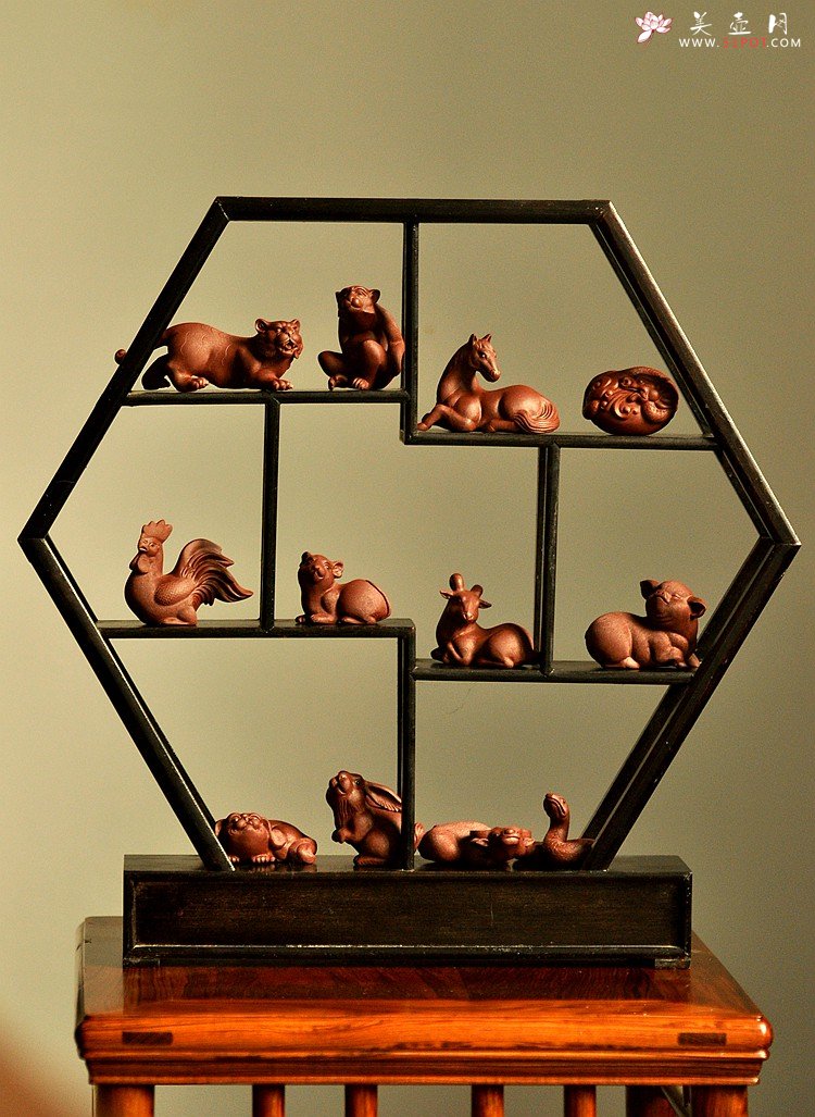 紫砂壶图片：精品拉毛版十二生肖 栩栩如生 做工精细 - 美壶网