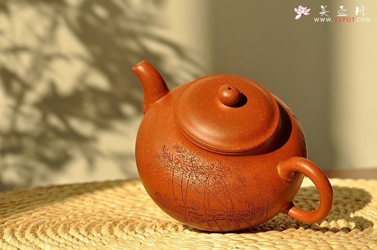 紫砂壶图片：饱满圆润 优质降坡泥 全手灵丰 遥想兰亭下清风满竹林 - 美壶网