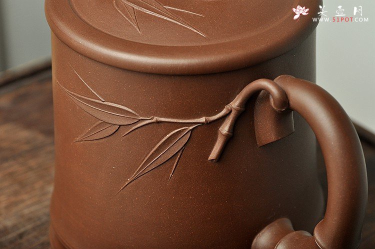 紫砂壶图片：厚重大气 居不可无竹 清韵杯 精品老紫泥and黄龙源青段 不接受定做 - 美壶网