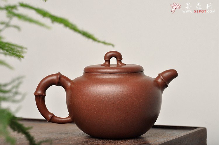 紫砂壶图片：花货实力派潘丹初 沉静秀丽 全手作品 玉竹 飘逸雅致 - 美壶网