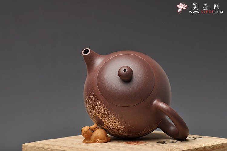 紫砂壶图片：国工闵祥君新作 传统经典 通透绞泥作品 旭日东升之龙蛋 - 美壶网