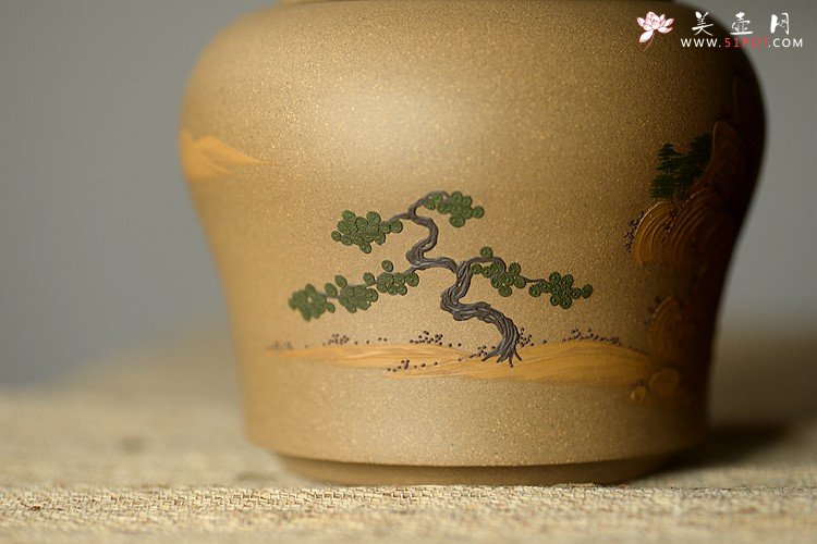紫砂壶图片：美壶定制 泥绘通景山水茶叶罐  古朴典雅  - 美壶网