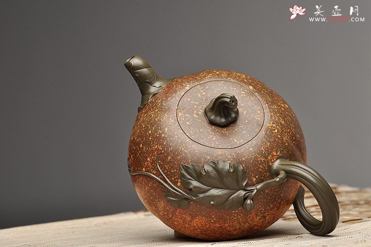 紫砂壶图片：花器实力派  孙伟强张新亚合作 七彩之丰收南瓜 栩栩如生 - 美壶网