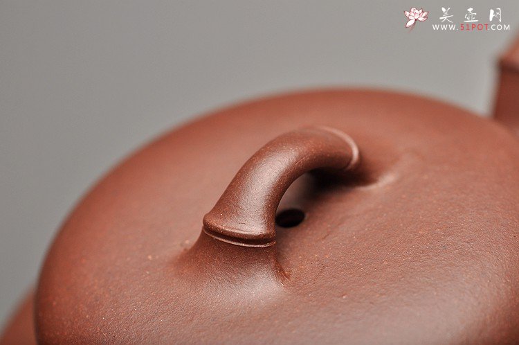 紫砂壶图片：潘丹初原创‘秀气’系列之春竹二式 纯净底槽青 婉约清秀 行简意足 - 美壶网