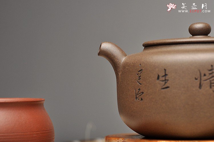 紫砂壶图片：王建源、王宝鹏联袂装饰 黄玲玲执刀 瞿斌全手新品 君缘 文人壶 - 美壶网