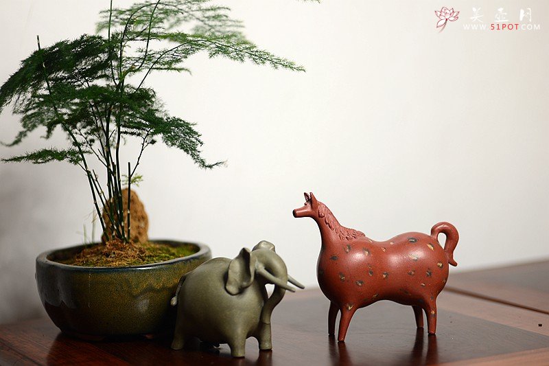 紫砂壶图片：马到吉象~ 施奇华新年特色文房茶宠 全手工 颇有玩味~ - 美壶网